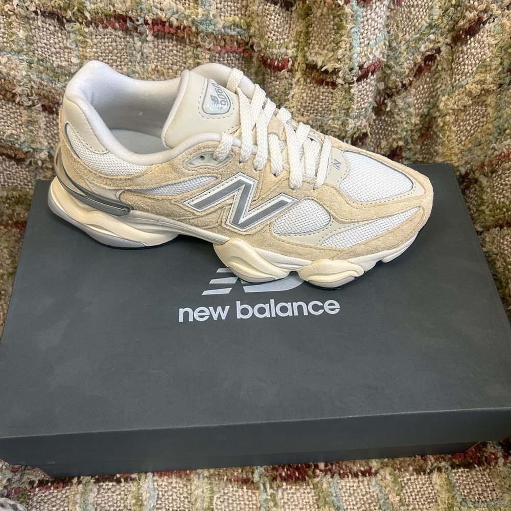 New balance 9060